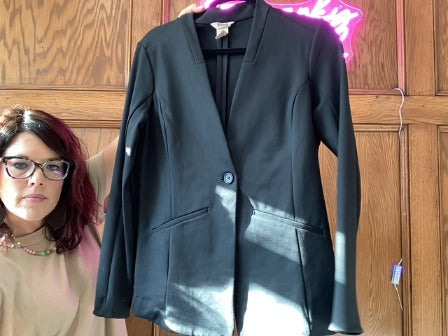 Black Duluth blazer, 6