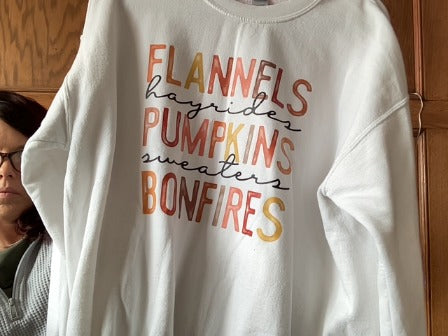 White Gildan Heavy Blend Women-crewneck, L