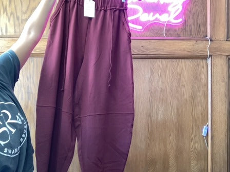 Burgundy New Juna Women-Bottoms, Small
