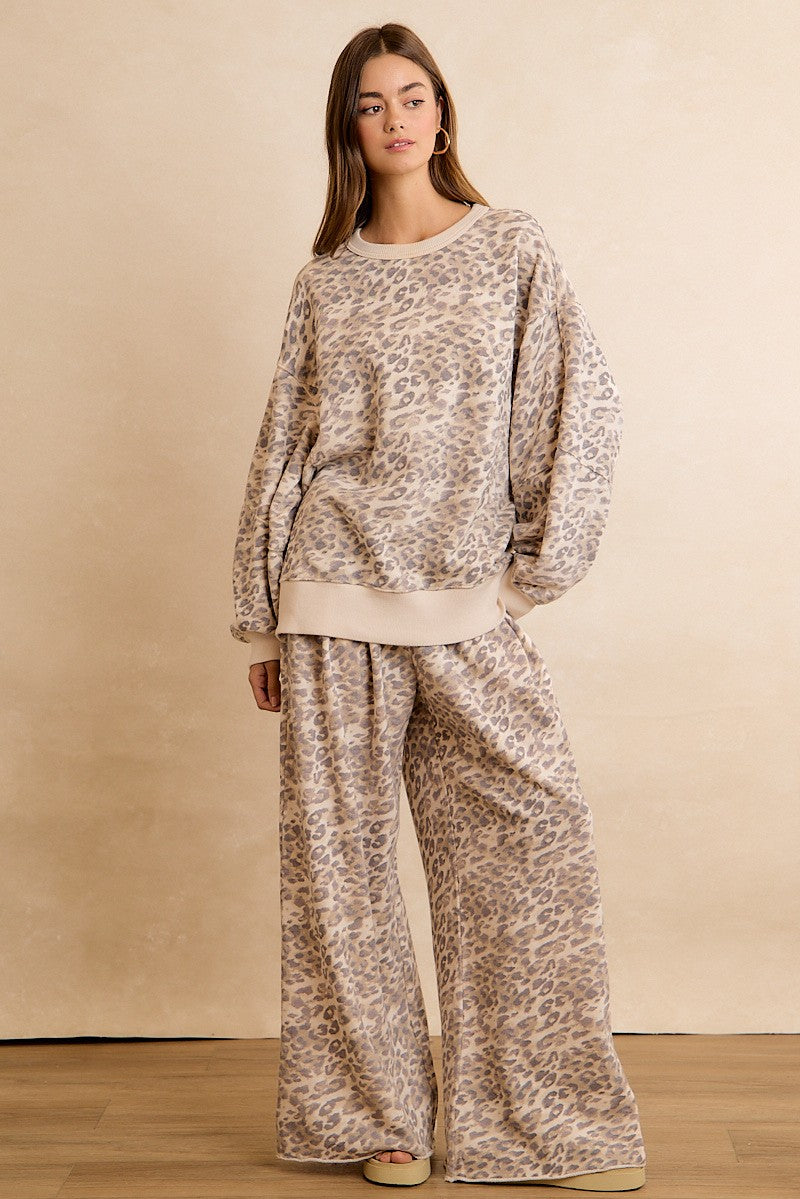 Leopard Print Relaxed Crewneck Pullover Sweatshirt