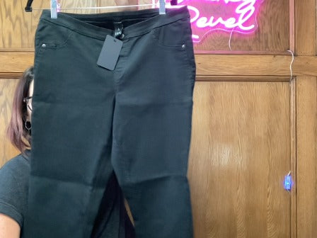 Black Hue cropped pant, L/XL