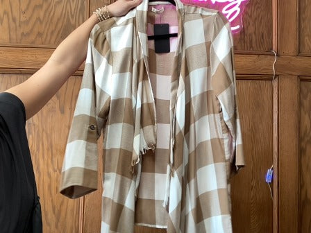 Tan/White Plade Maurice’s Women-Sweater, Large