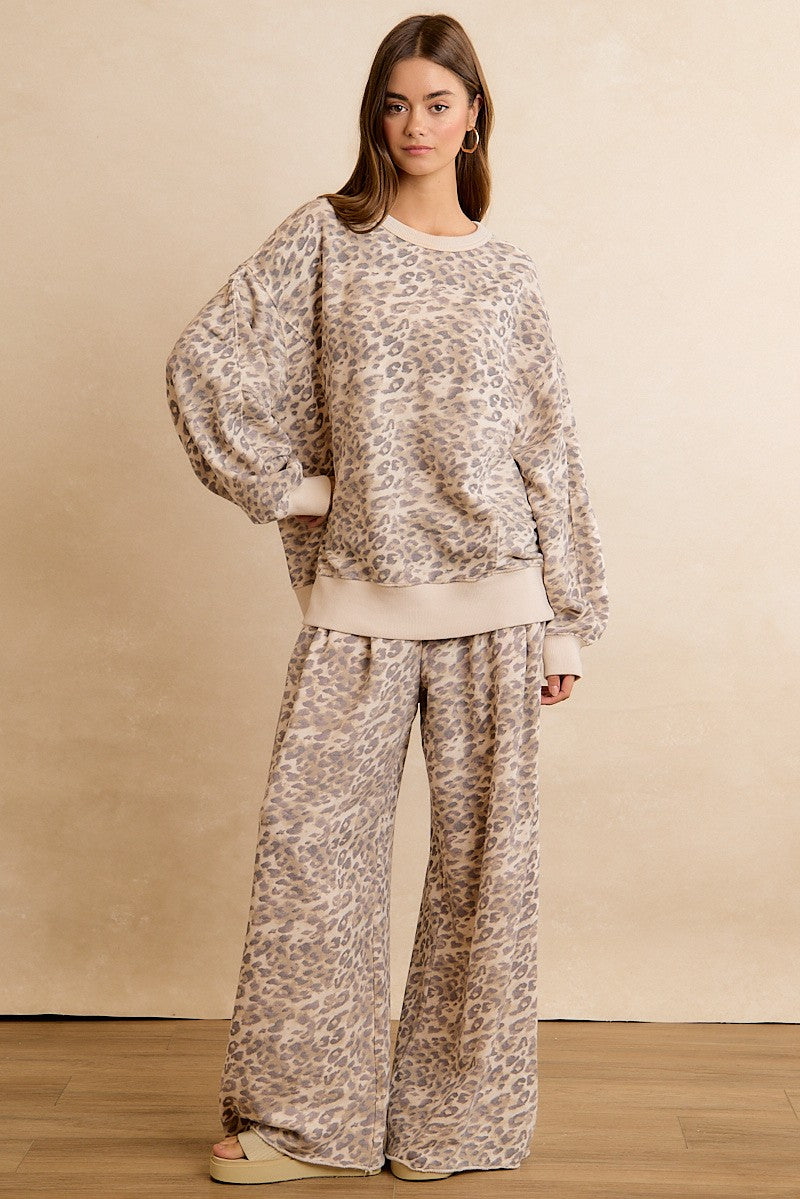 Leopard Print Relaxed Crewneck Pullover Sweatshirt