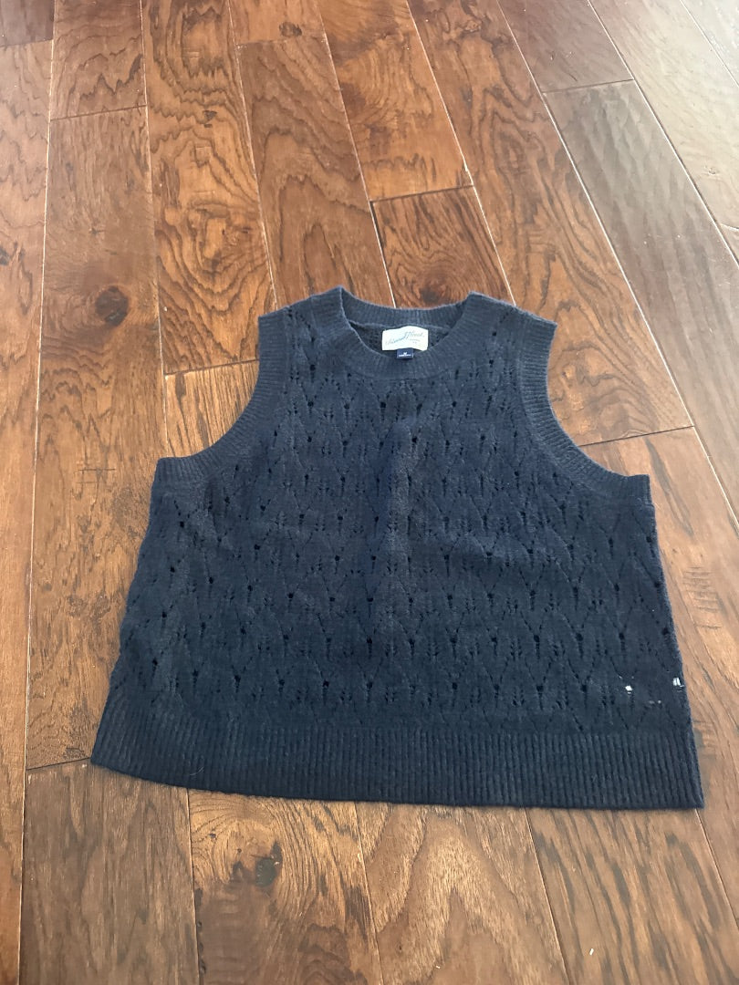 Navy Universal Thread Women-Tops, Medium