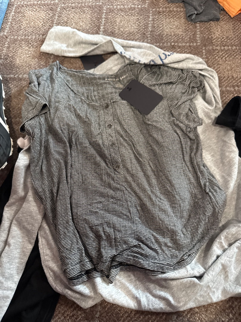 Black/White American Eagle Women-Tops, Large