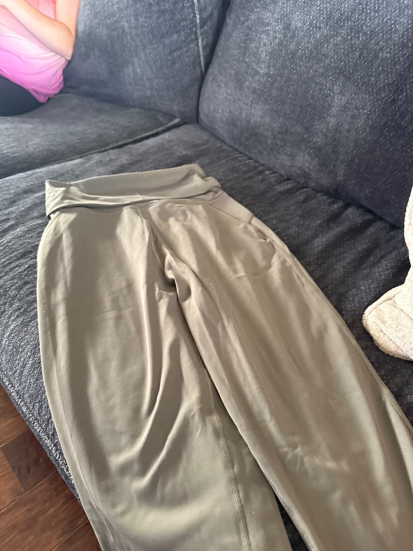 Green Lululemon Women-Bottoms, 6