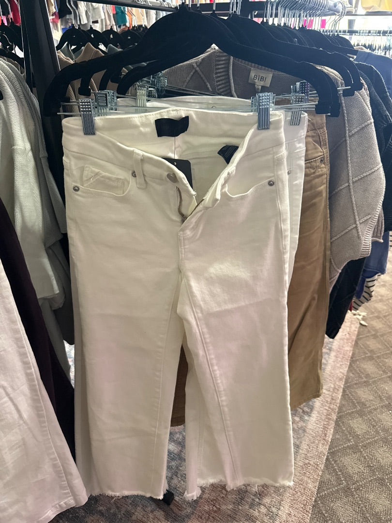 White Buckle Black Women-Bottoms, 24x28