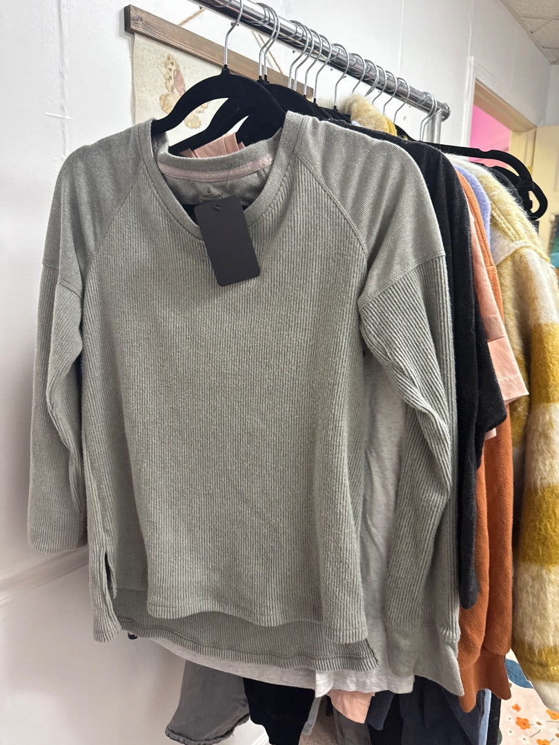 Green Cuddi Duds Women-Tops, Small