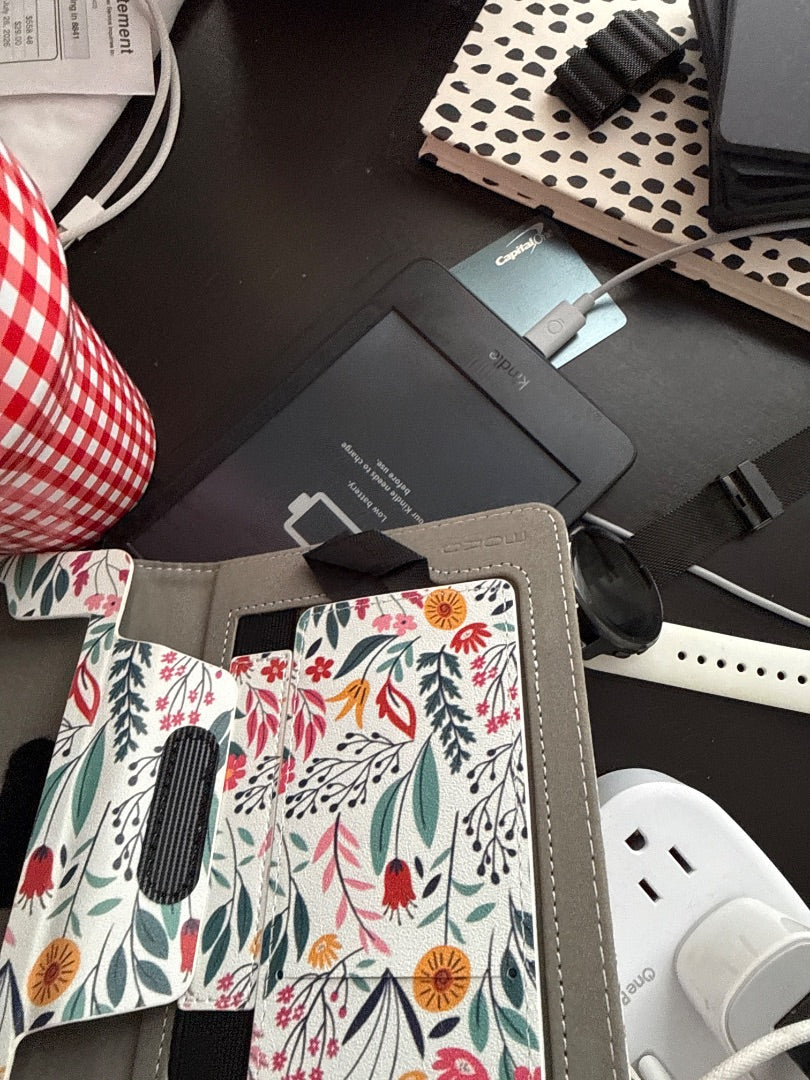 Black Kindle & Case Women-Accessories/Purses, 11th Generation