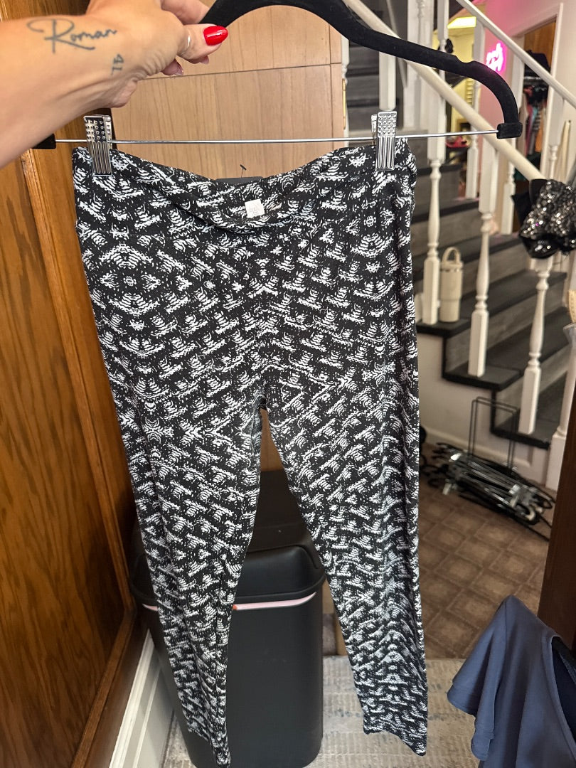 Black LulaRoe Women-Bottoms, OSFM
