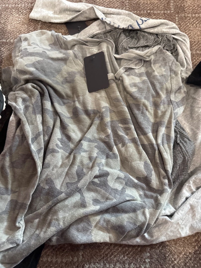Camo American Eagle Women-Tops, Medium
