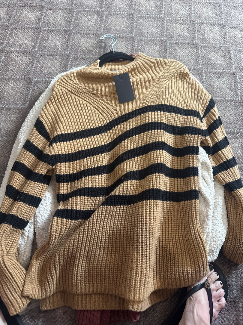 Tan/Black Old Navy Women-Tops, Medium