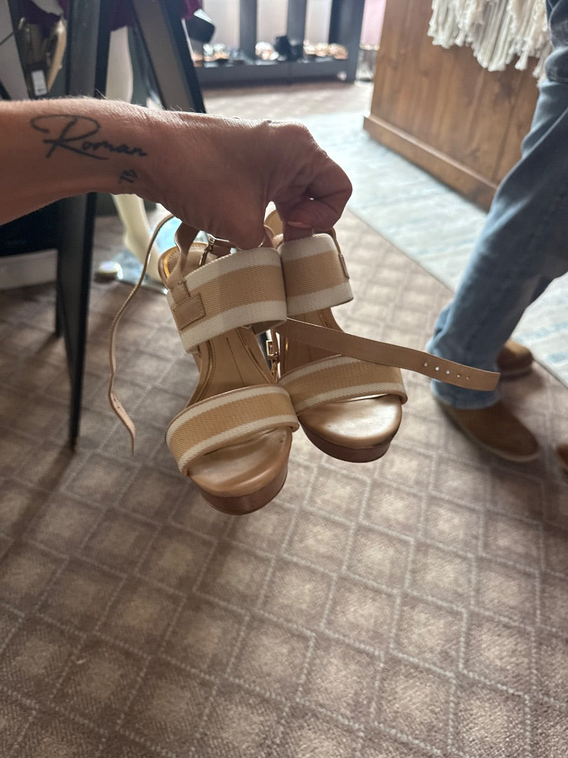 Tan/White Gianni Bini Women-Shoes, 5