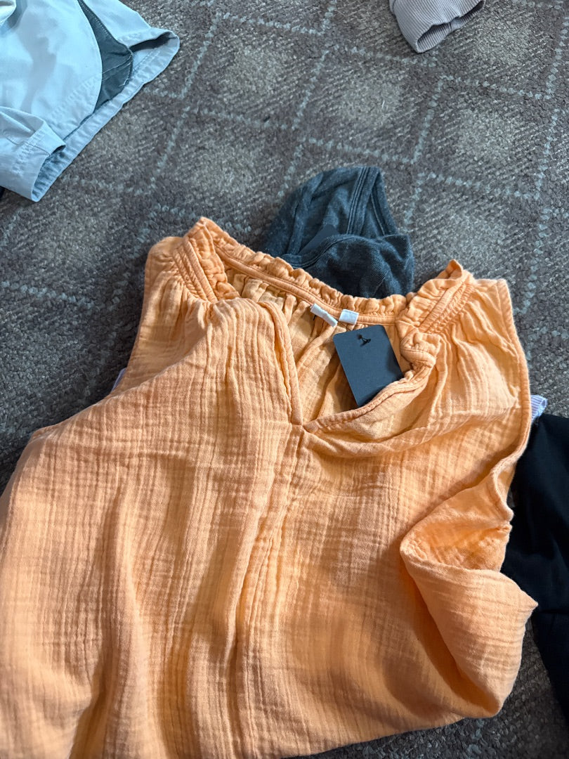Orange Gap Women-Tops, Small